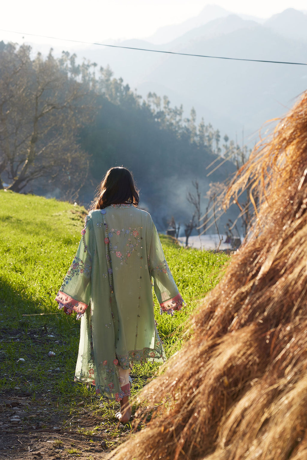 LAWN - ZAHA - MEILI - RUÌMĚI 瑞美 (ZL26-01 B)