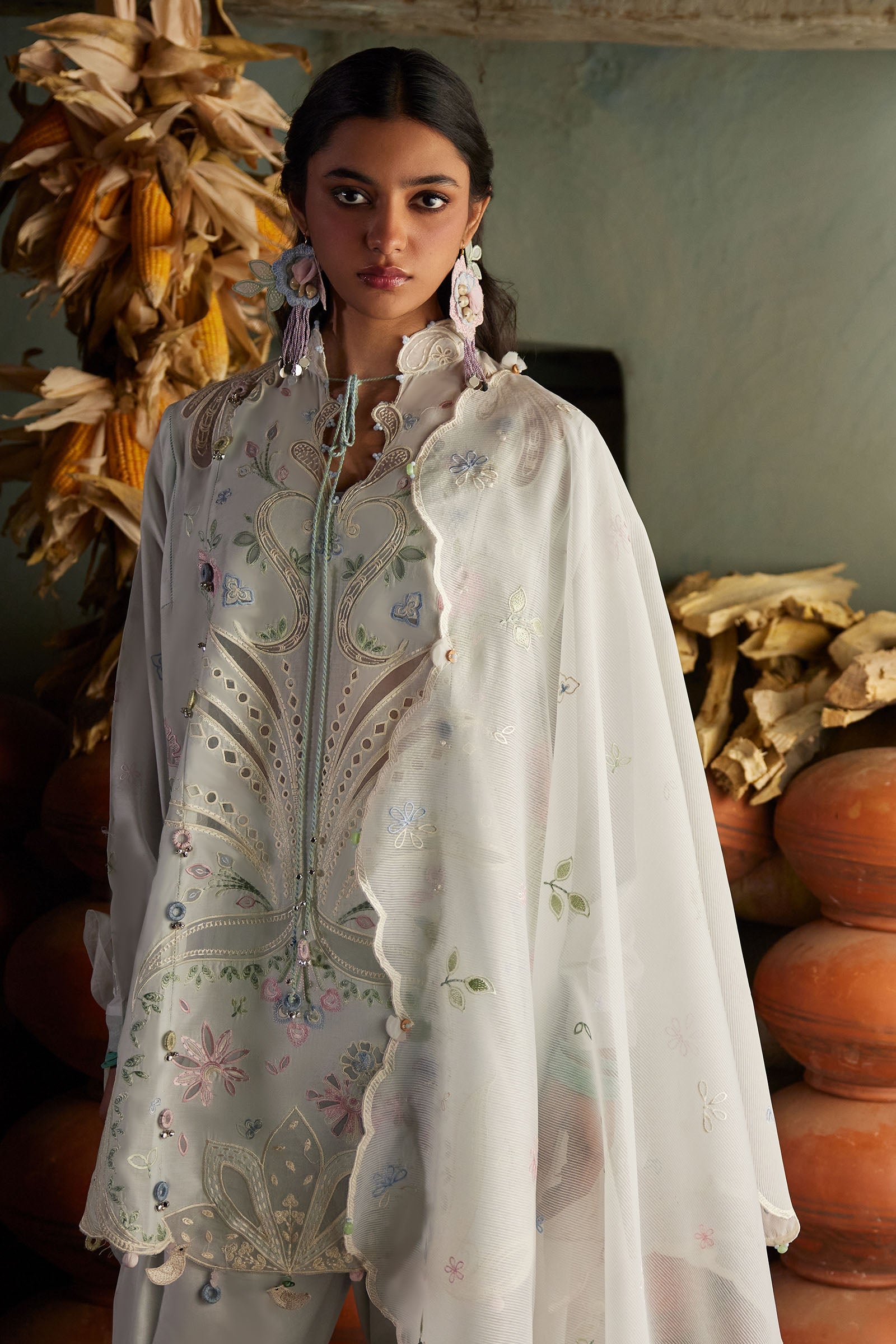 LAWN - ZAHA - MEILI - SHUǏMĚI 水湄 (ZL26-10 A)