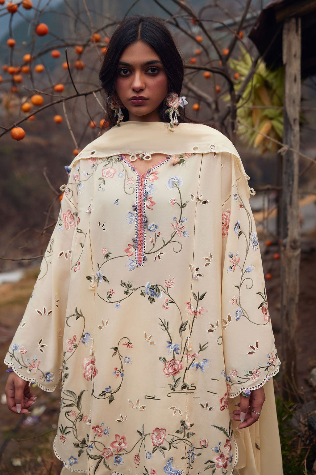 LAWN - ZAHA - MEILI - JIĀYĪN 嘉音 (ZL26-04 B)