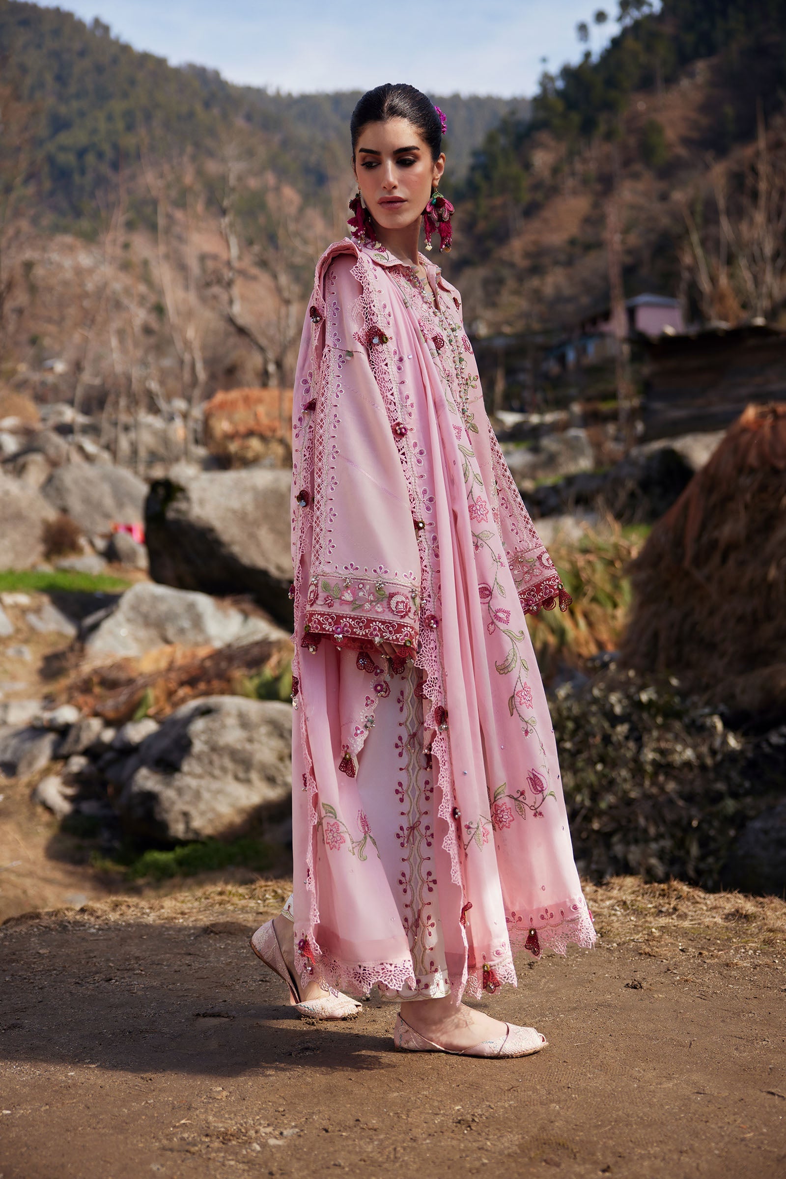 LAWN - ZAHA - MEILI - BÌ YÙN 碧韵 (ZL26-06 B)