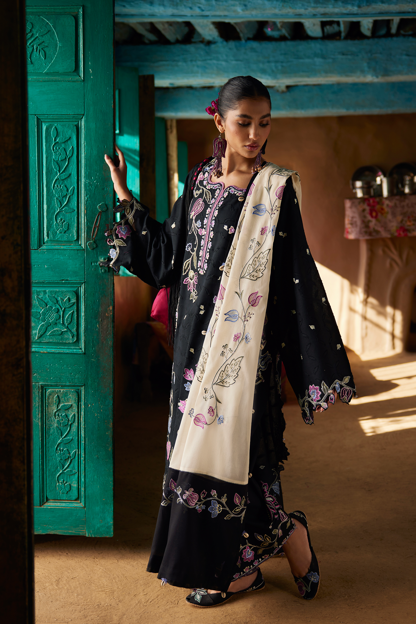 LAWN - ZAHA - MEILI - MÍ SÈ 蜜色 (ZL26-07 B)