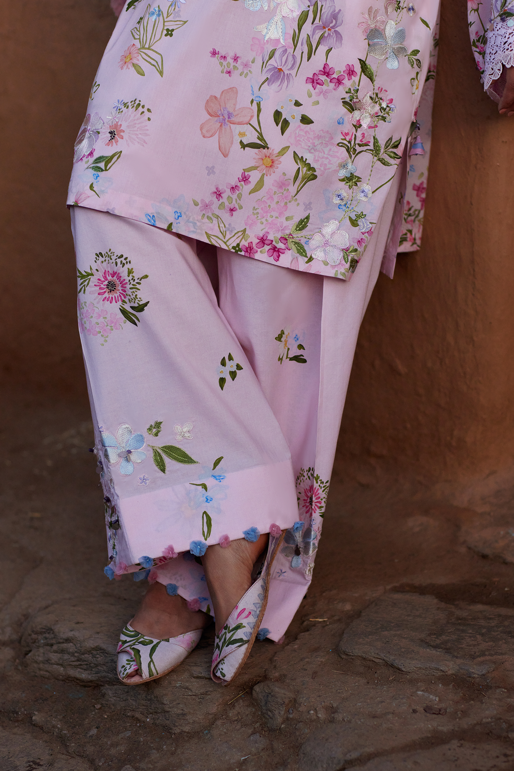 LAWN - ZAHA - MEILI - JIĀ (佳) (ZL26-12 A)