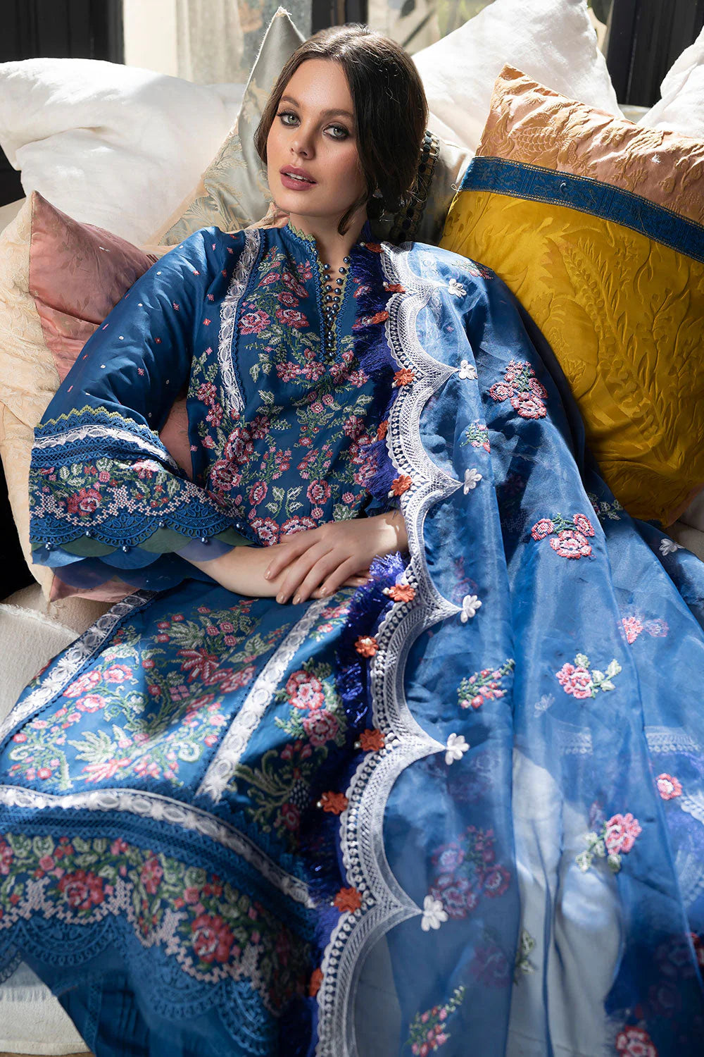 LAWN - SOBIA NAZIR - LUXURY LAWN'23 - DESIGN-14 - (SALE)