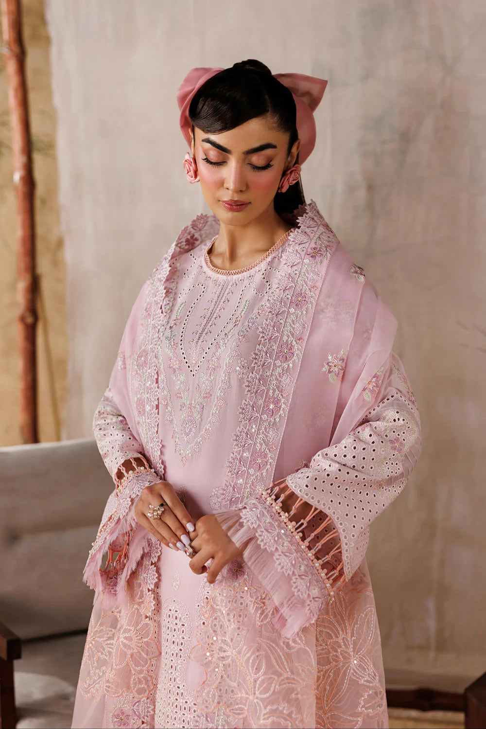 LAWN - AKBAR ASLAM - LUXURY LAWN - PORCELAIN