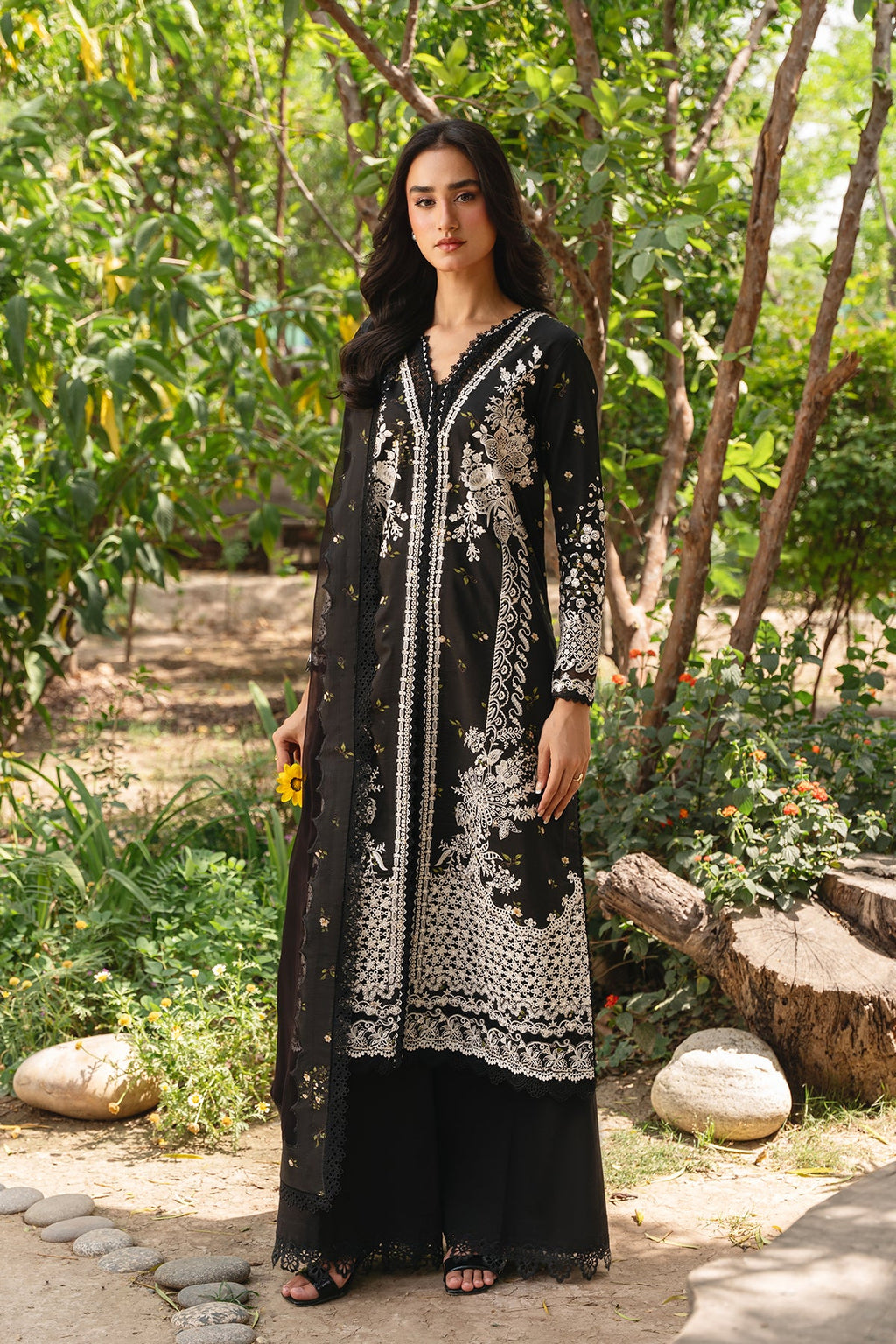 Lawn - Ayzel - The Whisper - Embroidered 26 - NIGHTVEIL