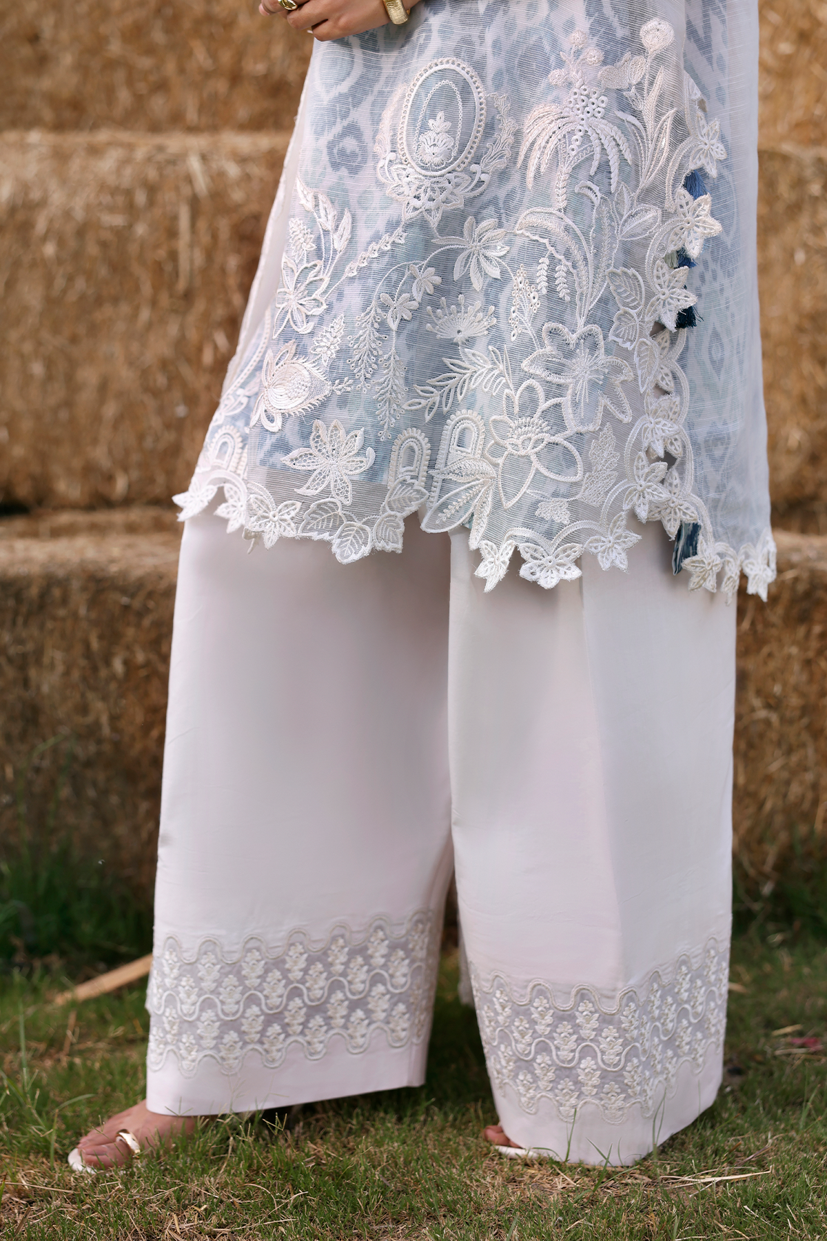 Lawn - Zarposh - Summer Soiree - Embroidered 26 - Vione