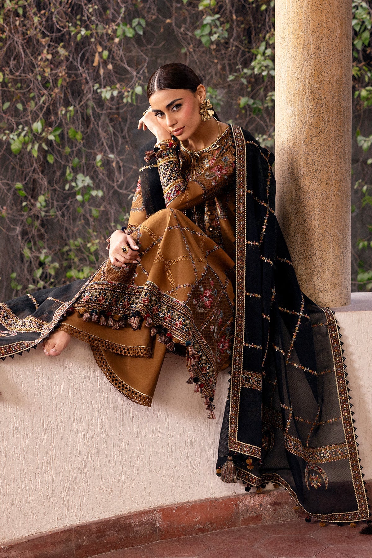 LAWN - JAZMIN - SHAHKAAR -SL 26-D05