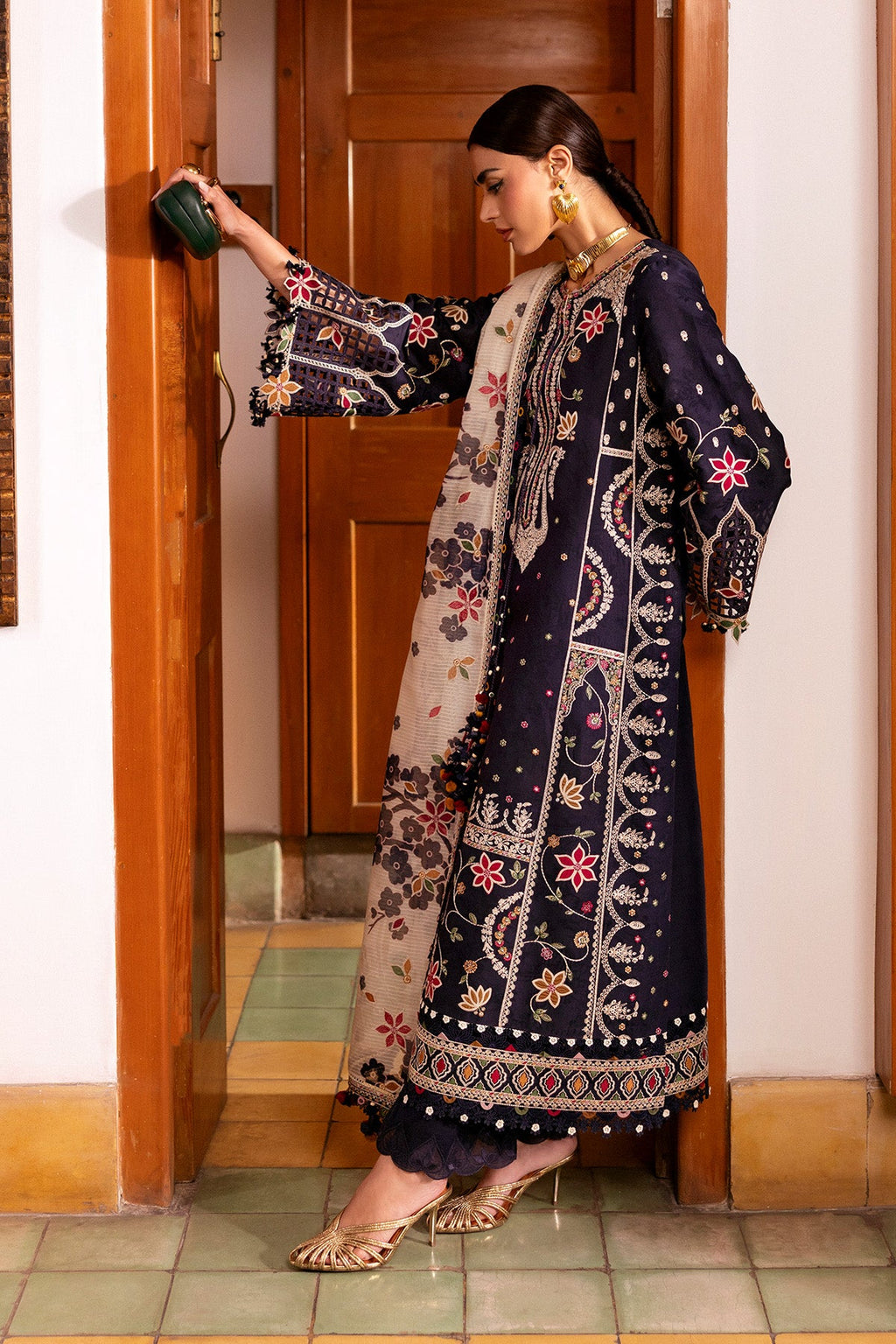 LAWN - JAZMIN - SHAHKAAR -SL 26-D07