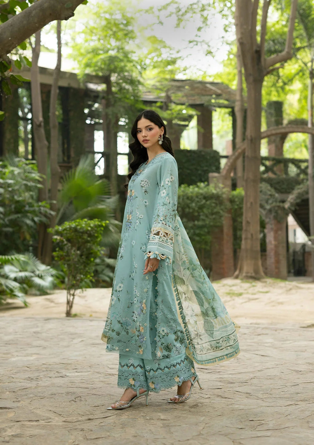 Lawn - Elaf Premium - Signature Embroidered 26 - Vol II - ESG-6B ZARIA