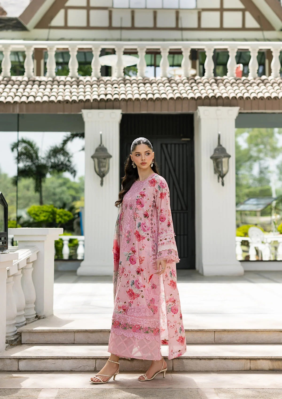 Lawn - Elaf Premium - Signature Embroidered 26 - Vol II - ESG-4B MIRA