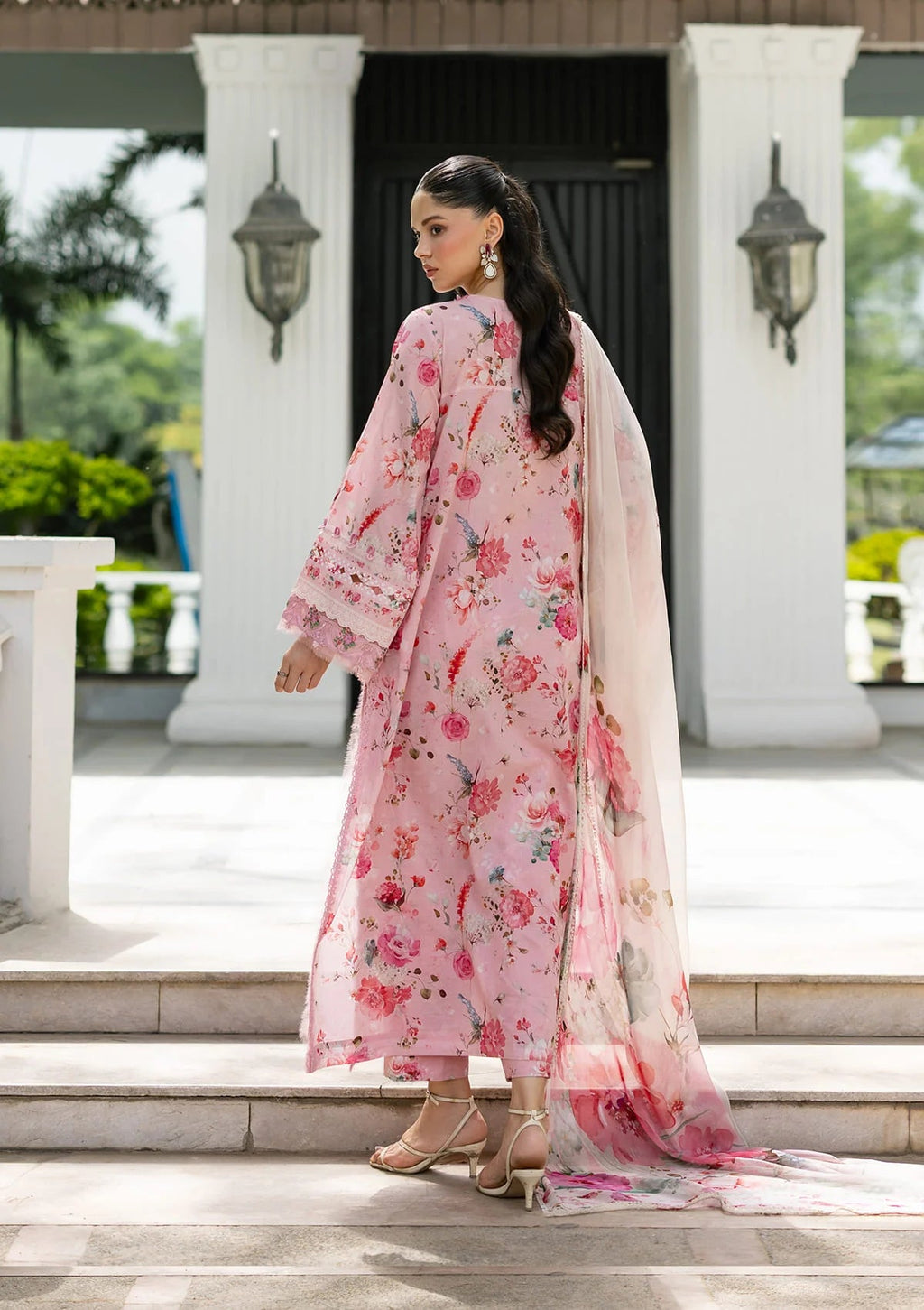 Lawn - Elaf Premium - Signature Embroidered 26 - Vol II - ESG-4B MIRA