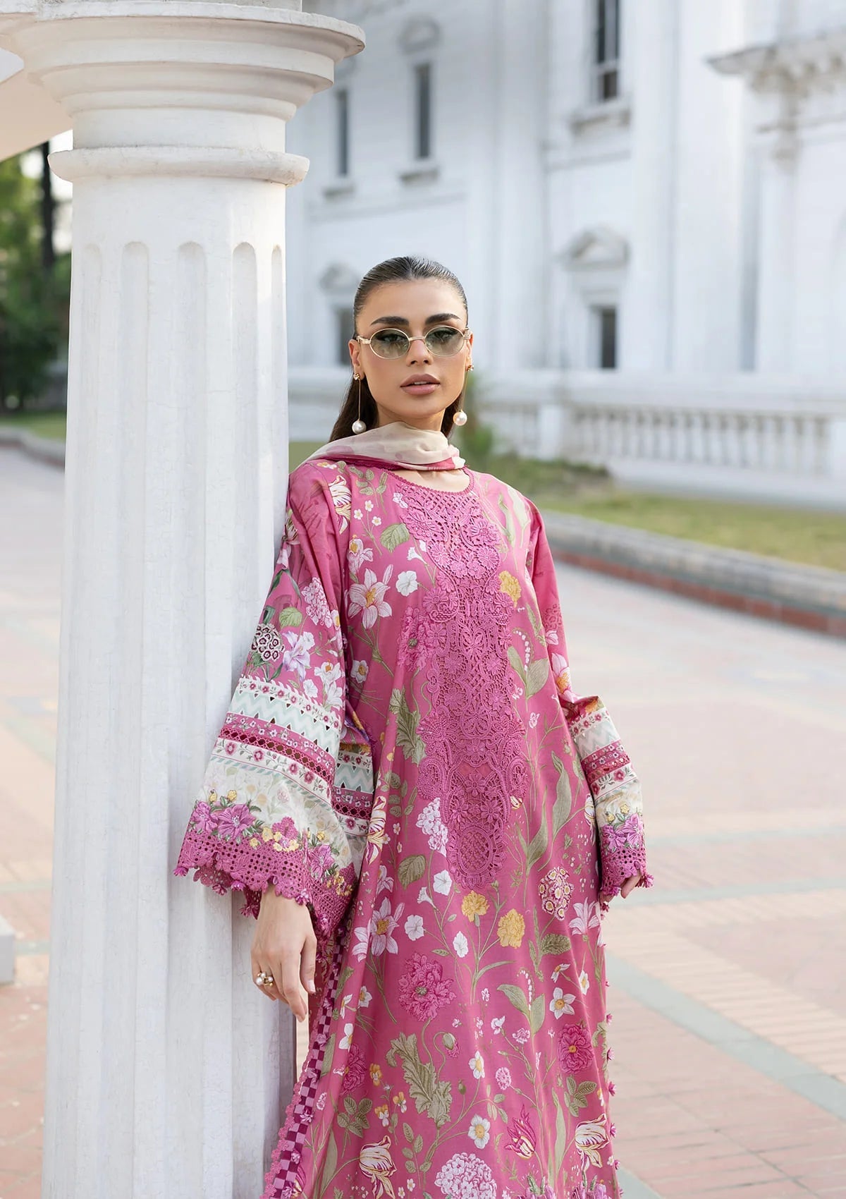 Lawn - Elaf Premium - Signature Embroidered 26 - Vol II - ESG-5B DELILAH