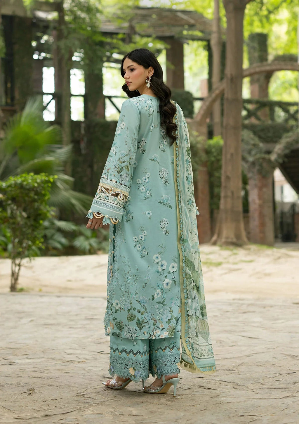 Lawn - Elaf Premium - Signature Embroidered 26 - Vol II - ESG-6B ZARIA
