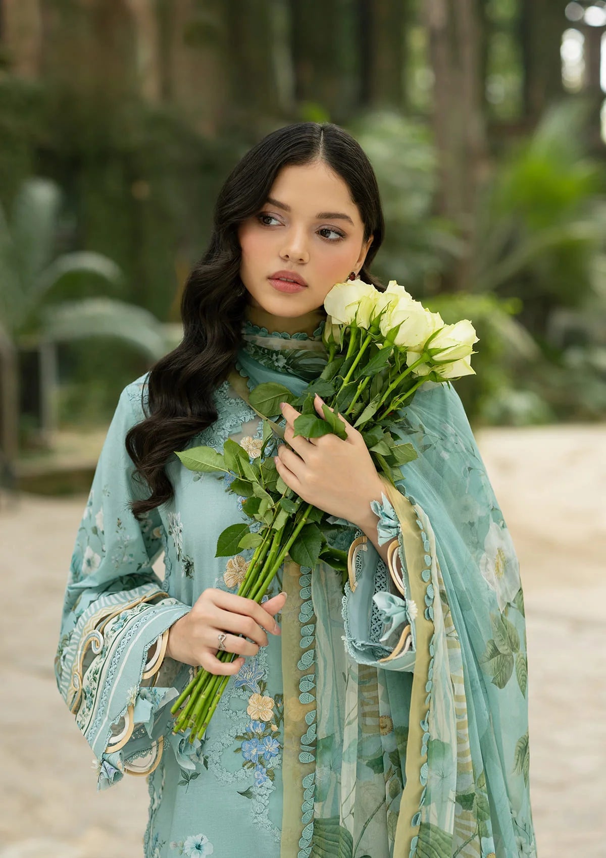 Lawn - Elaf Premium - Signature Embroidered 26 - Vol II - ESG-6B ZARIA