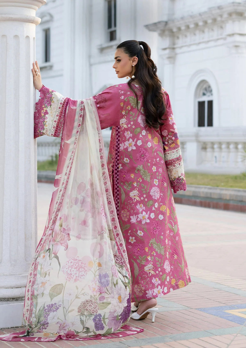 Lawn - Elaf Premium - Signature Embroidered 26 - Vol II - ESG-5B DELILAH
