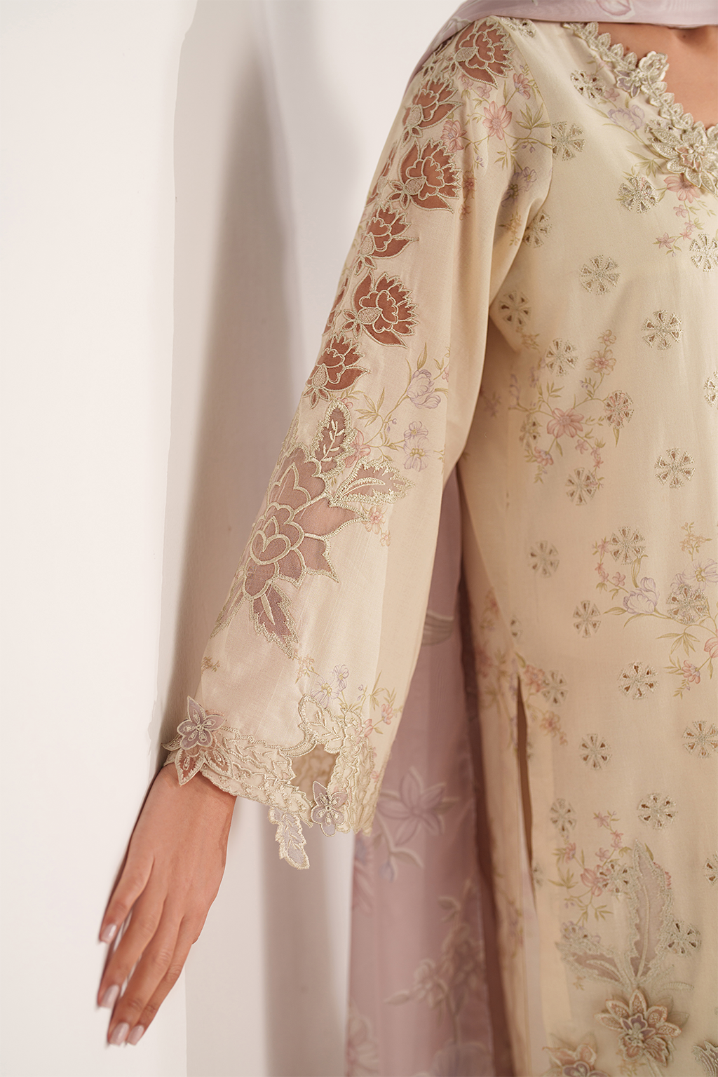 LAWN - IZNIK - SPRING SUMMER - SS-06
