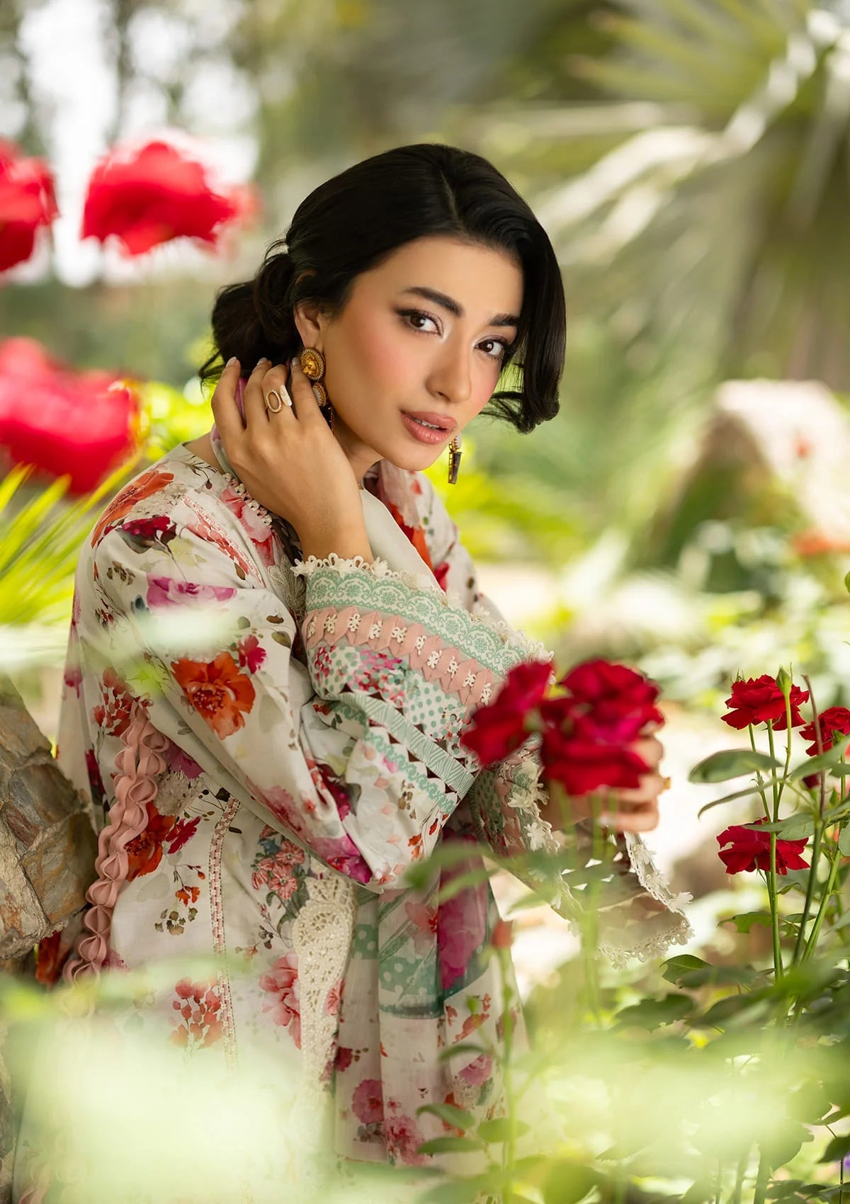 Lawn - Elaf Premium - Signature Embroidered 26 - Vol II - ESG-4A CLAIRE
