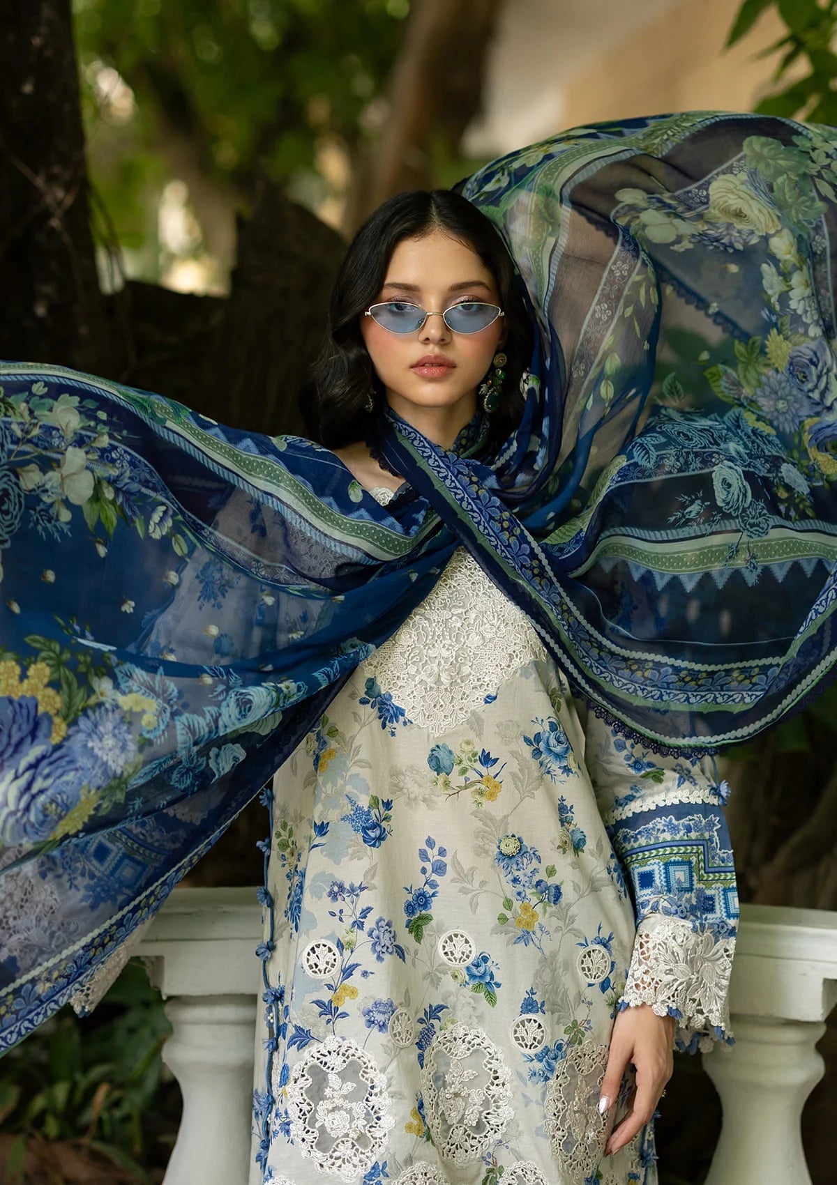 Lawn - Elaf Premium - Signature Embroidered 26 - Vol II - ESG-8B CELINE