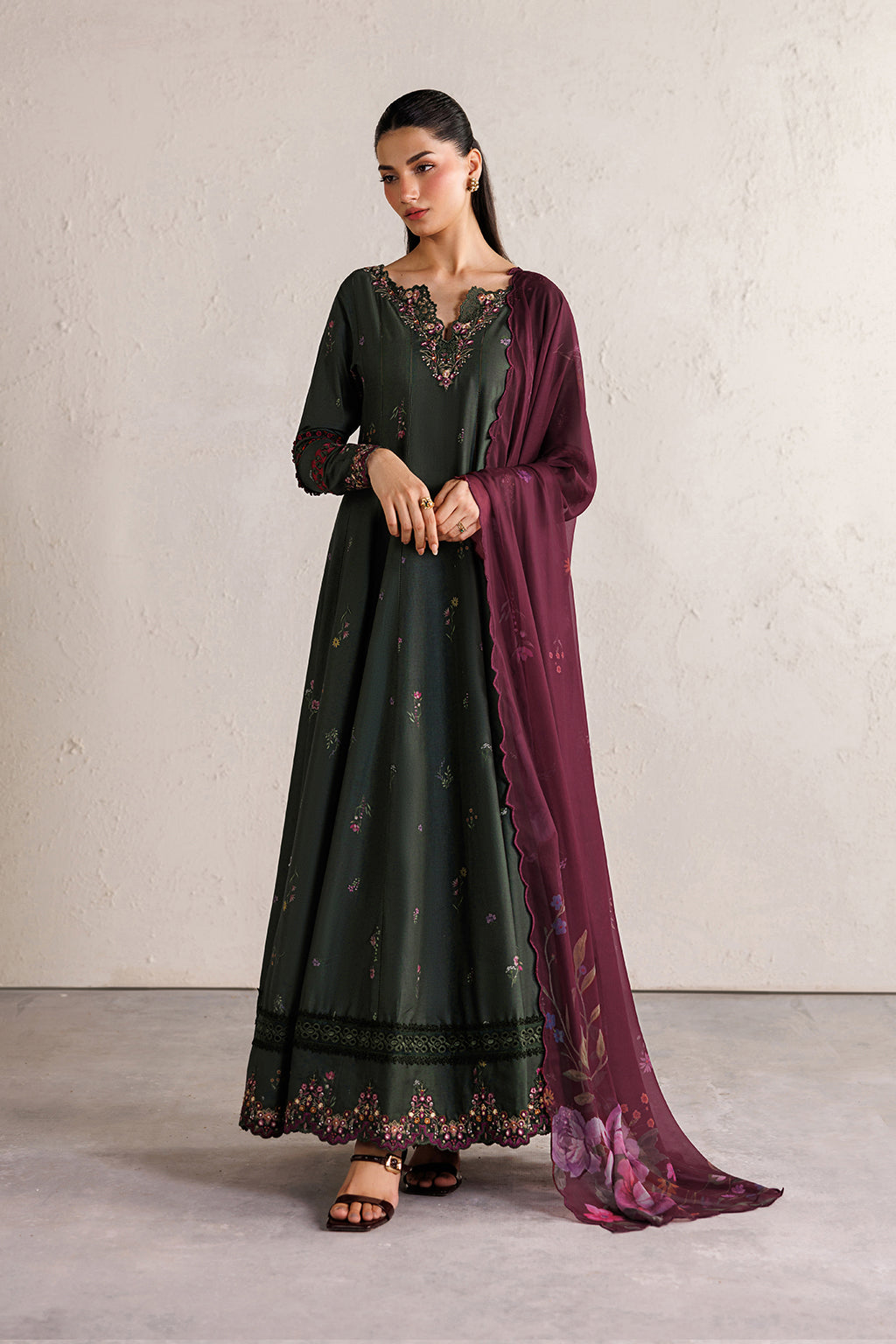 LAWN - IZNIK - FESTIVE LAWN - IBE-03