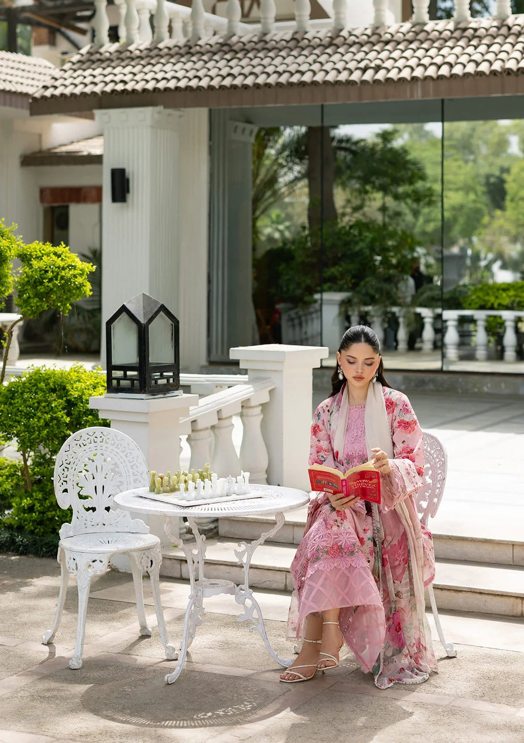 Lawn - Elaf Premium - Signature Embroidered 26 - Vol II - ESG-4B MIRA