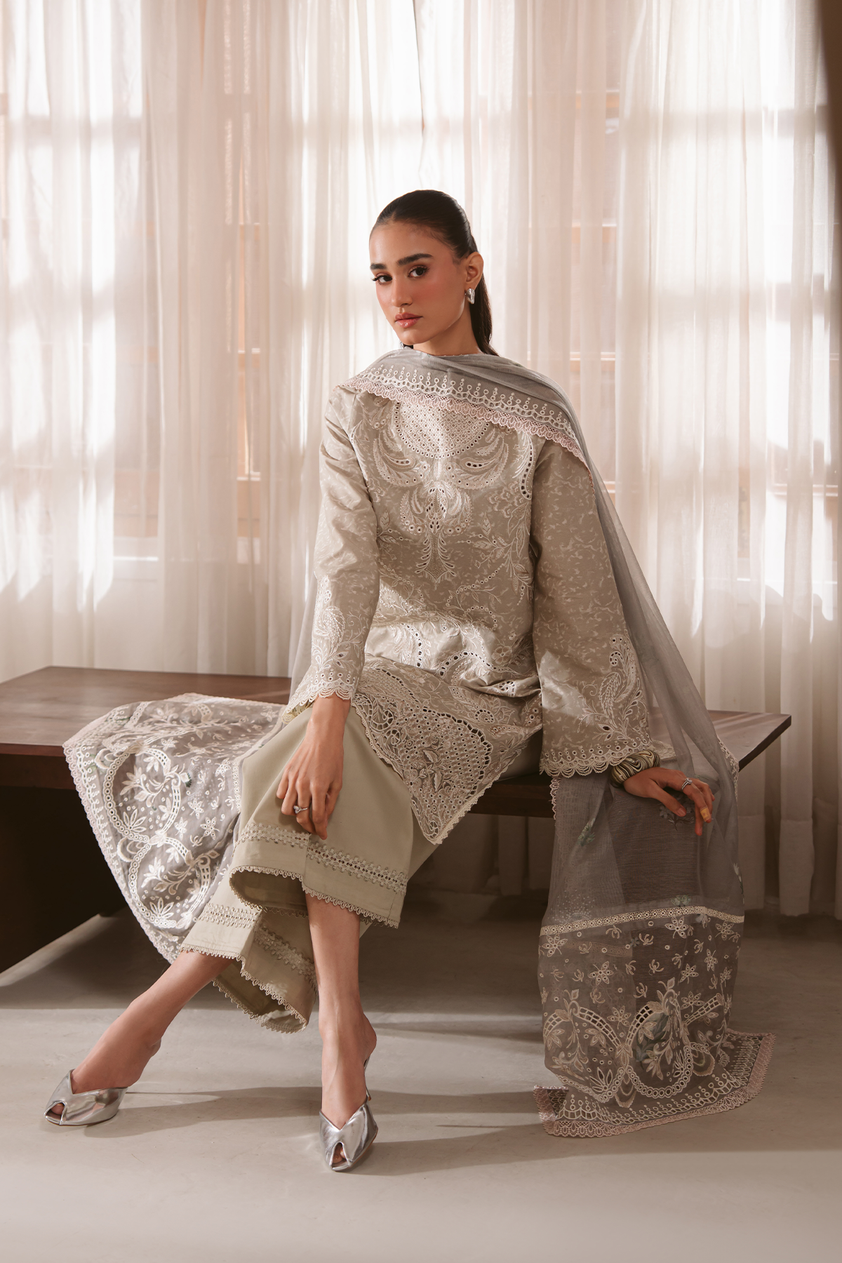 LAWN - AYZEL - SERENE - VEYLIN