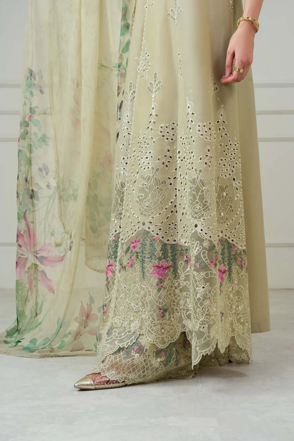 LAWN - NOOR BY SAADIA ASAD - Chikankari - D6 - A - SOFT GREY