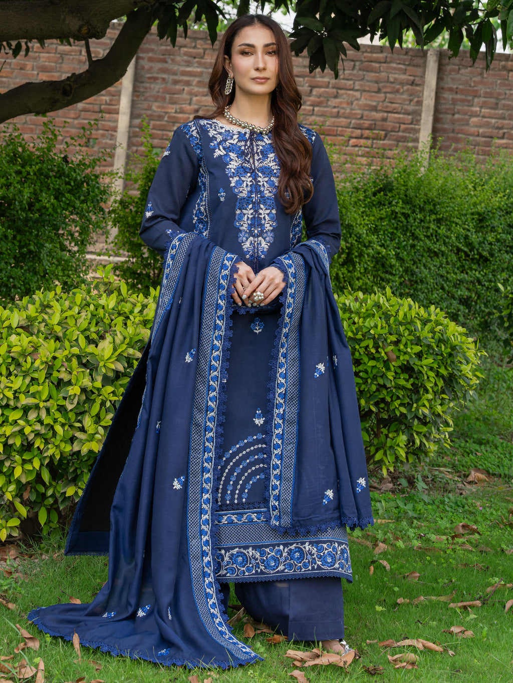 MU-01 | 3 PC Lawn