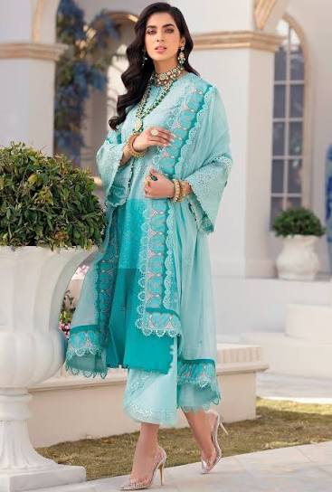 LAWN - NOOR BY SAADIA ASAD - LUXURY CHIKANKARI LAWN '22 - D7-B - (SALE)