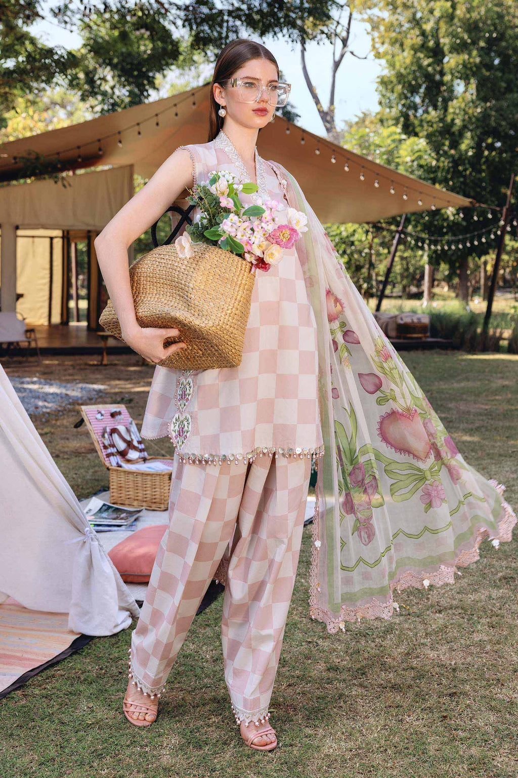 LAWN - MARIA.B - M.PRINT - 6-A