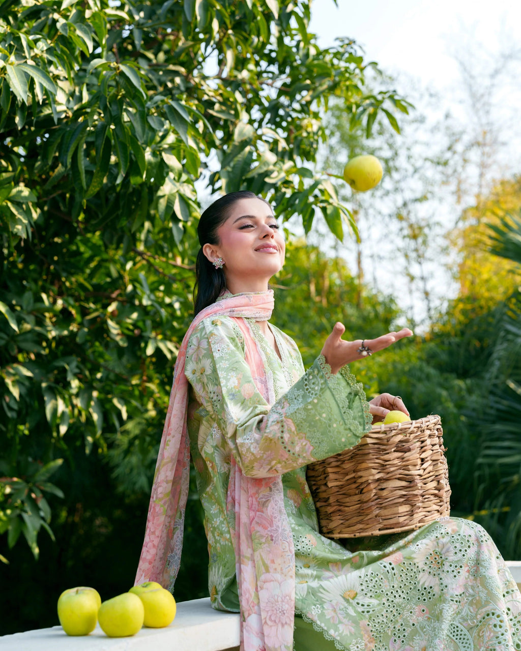 LAWN - NEESHAY - UNSTICHED - VERNA