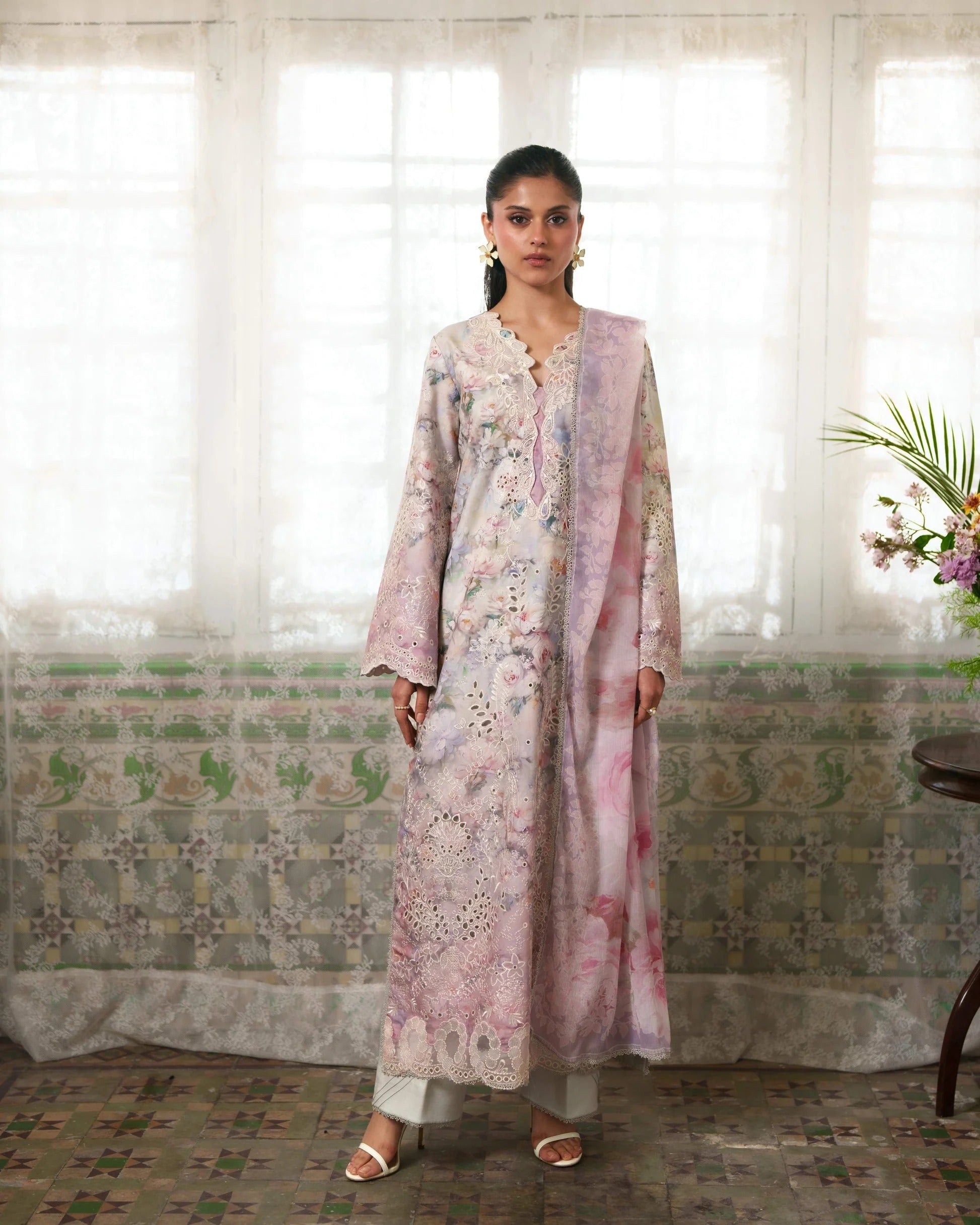 LAWN - NEESHAY - UNSTICHED - BLUSHÉ