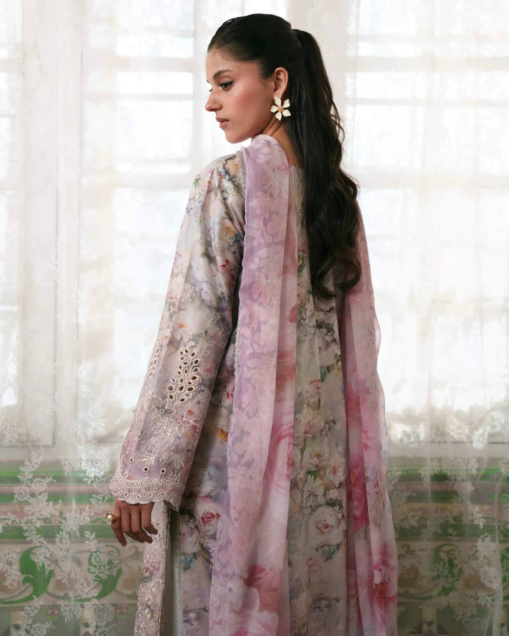 LAWN - NEESHAY - UNSTICHED - BLUSHÉ