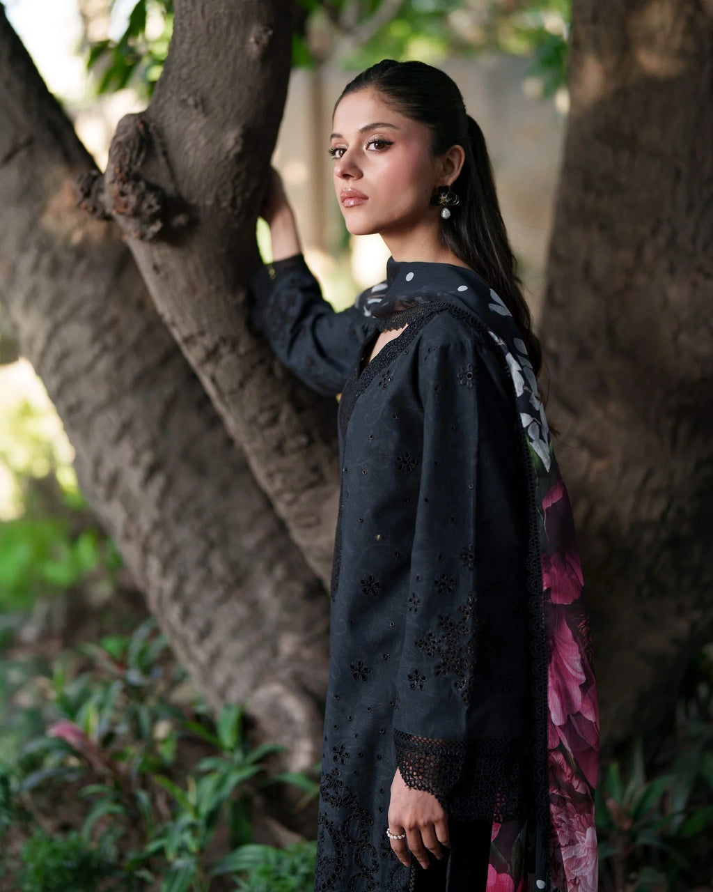 LAWN - NEESHAY - UNSTICHED - SABLE