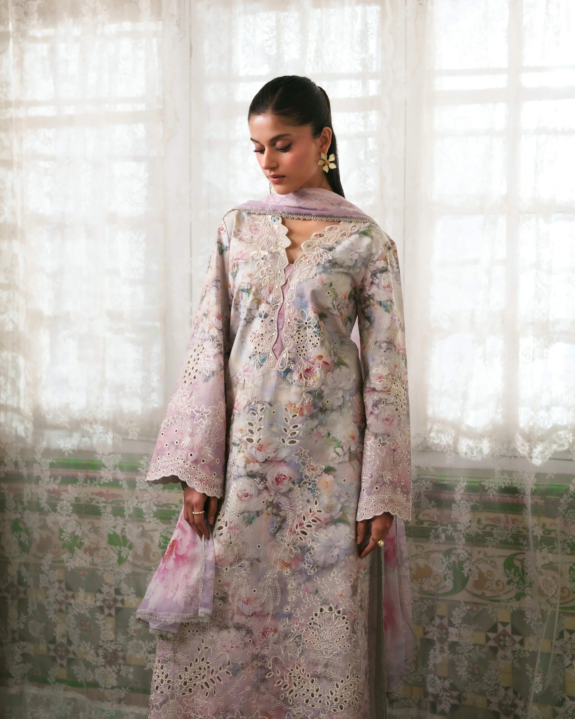 LAWN - NEESHAY - UNSTICHED - BLUSHÉ