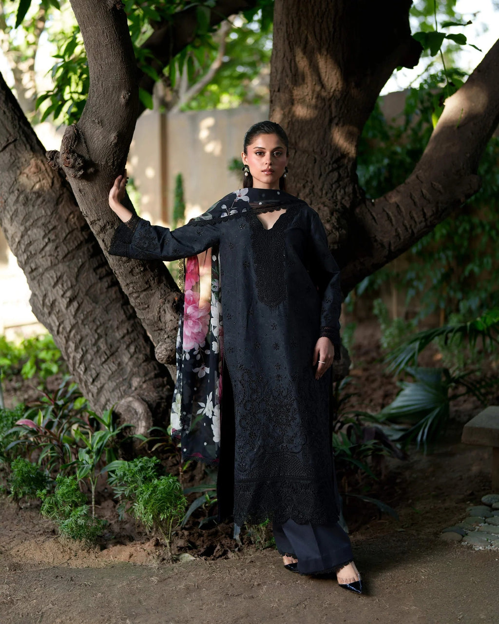 LAWN - NEESHAY - UNSTICHED - SABLE