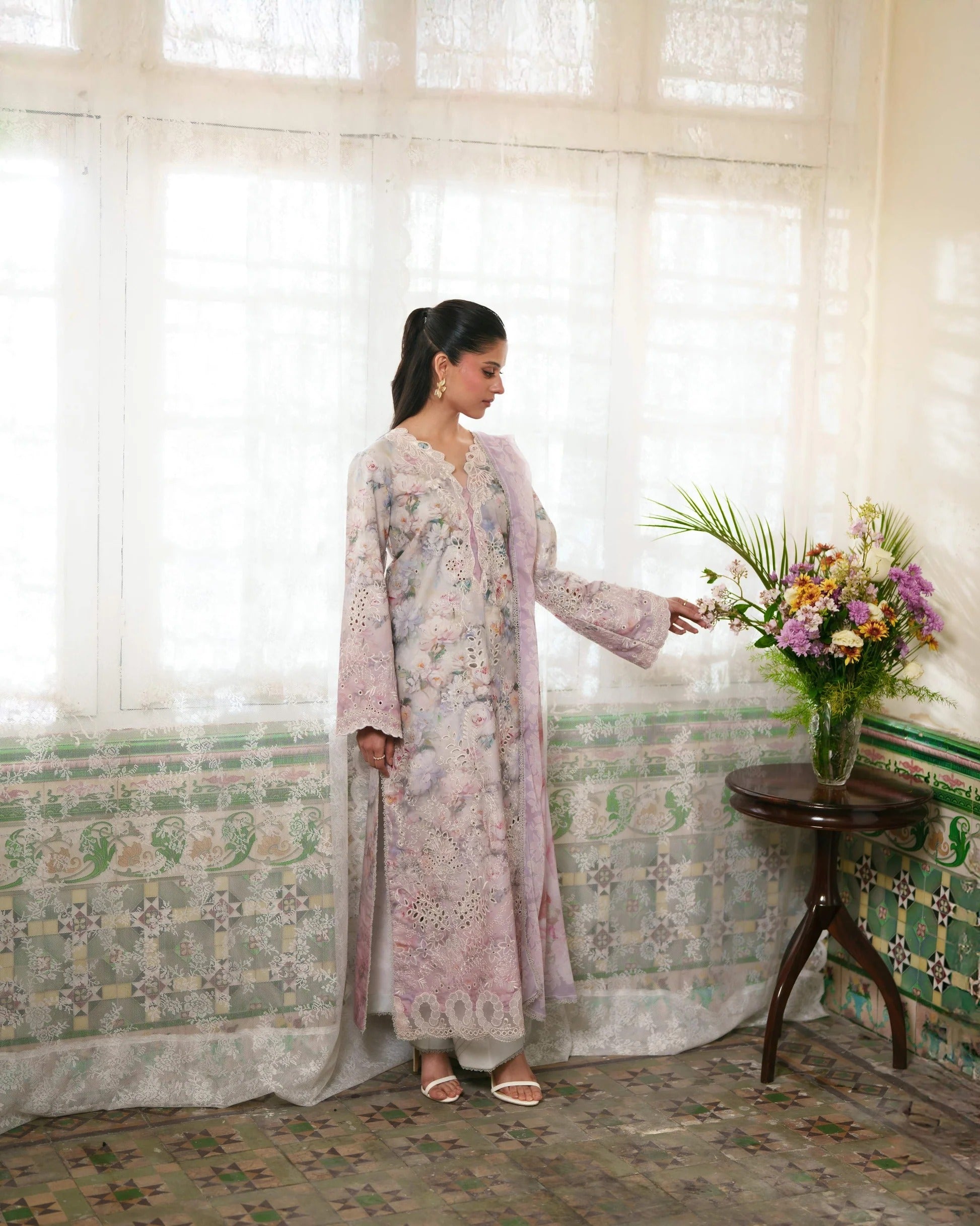 LAWN - NEESHAY - UNSTICHED - BLUSHÉ