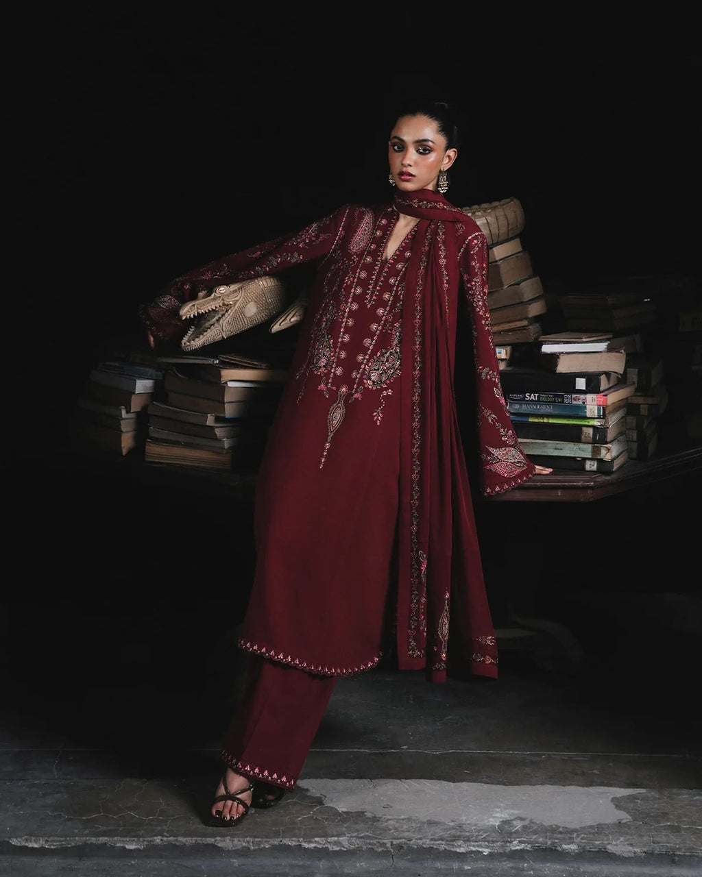 KARANDI - JUGNU - EMBROIDERED - PARUL