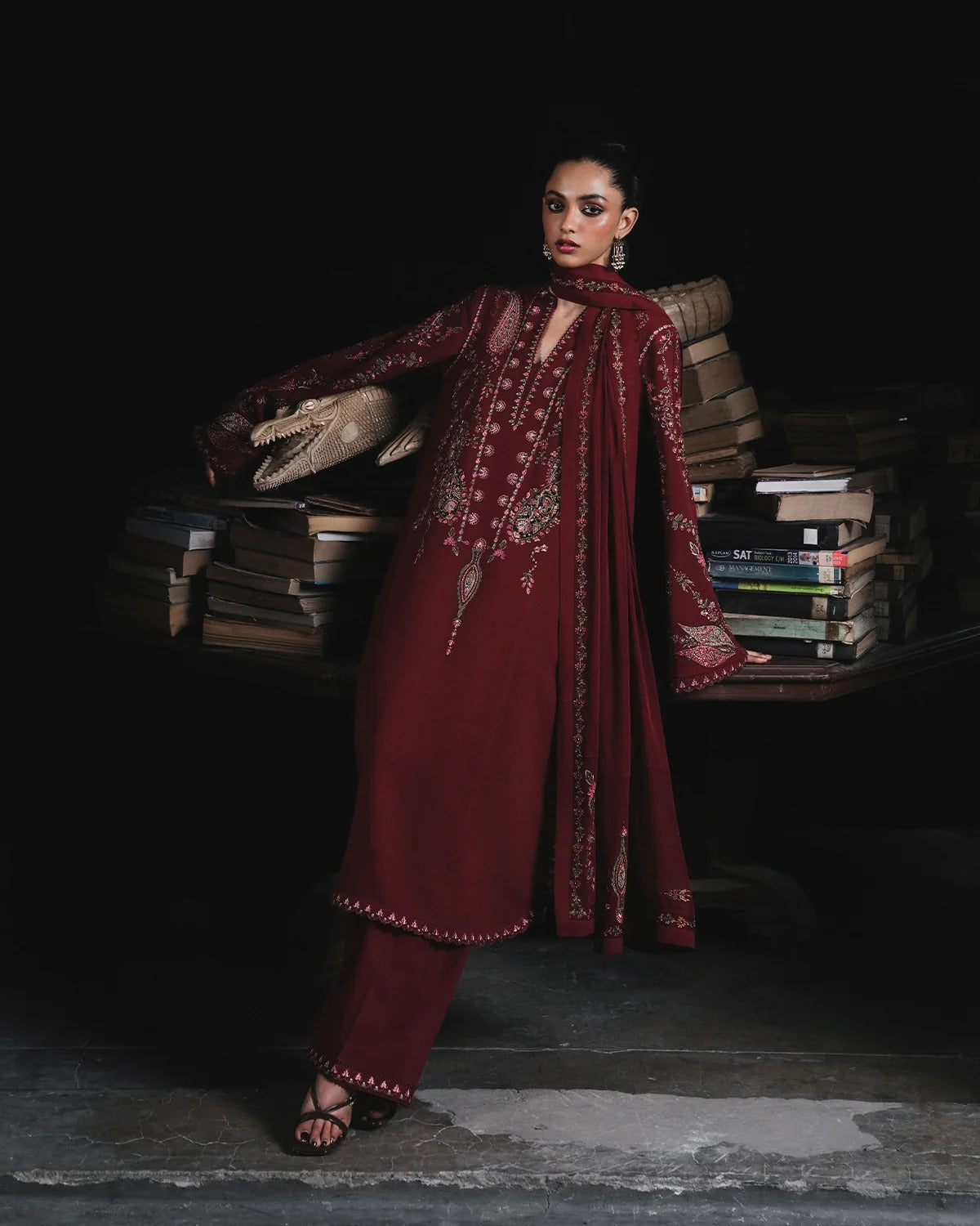 KARANDI - JUGNU - EMBROIDERED - PARUL