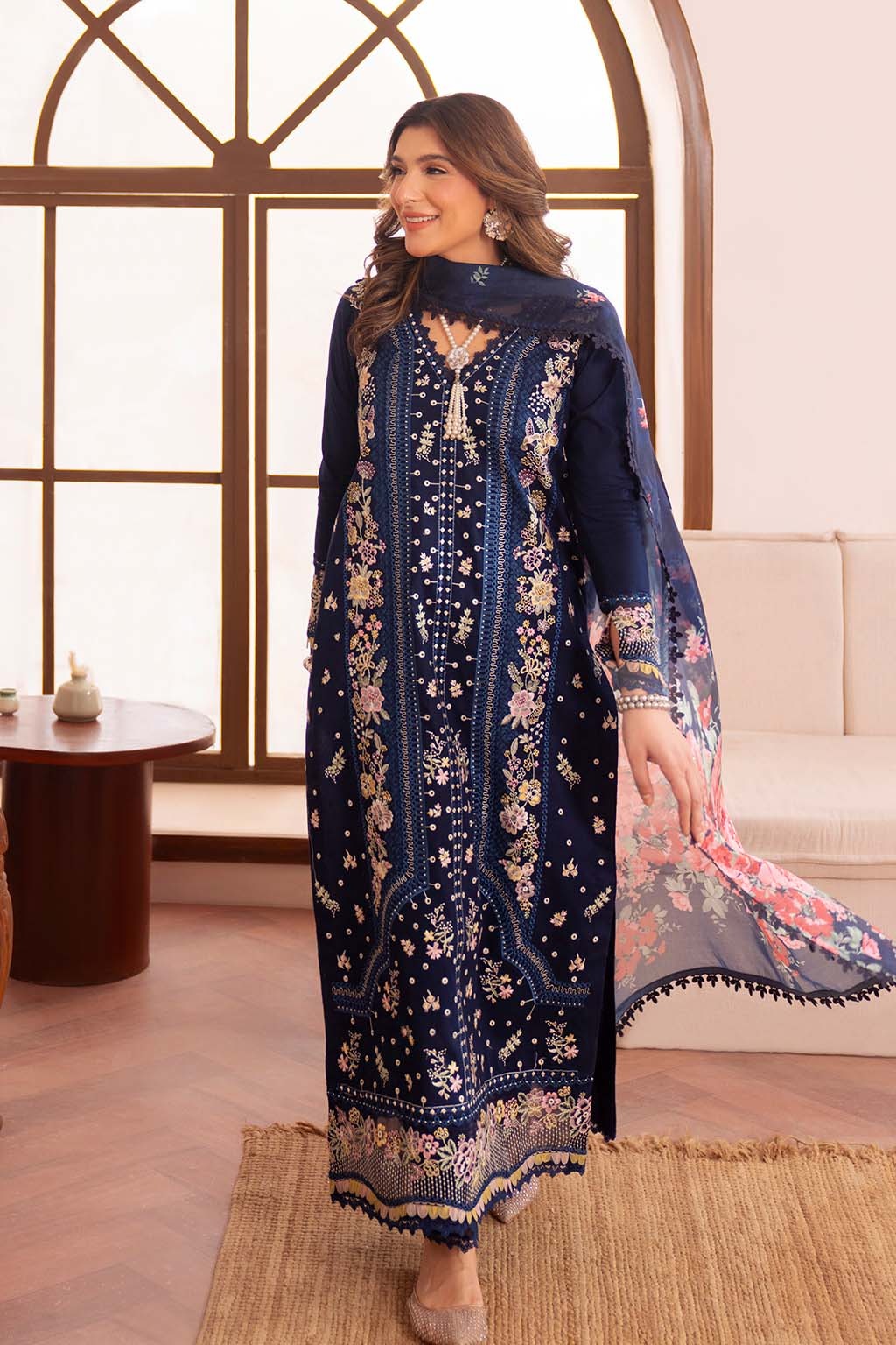 LAWN - NEESHAY - UNSTICHED - VESPER