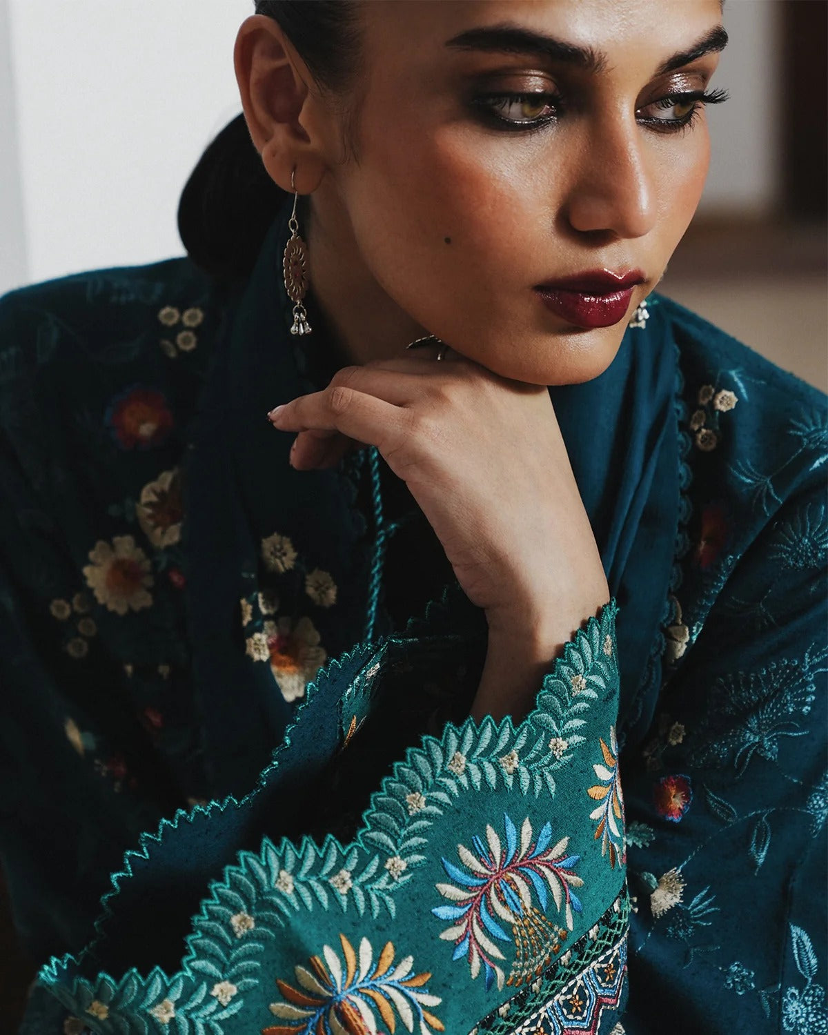 KARANDI - JUGNU - EMBROIDERED - BAAGH