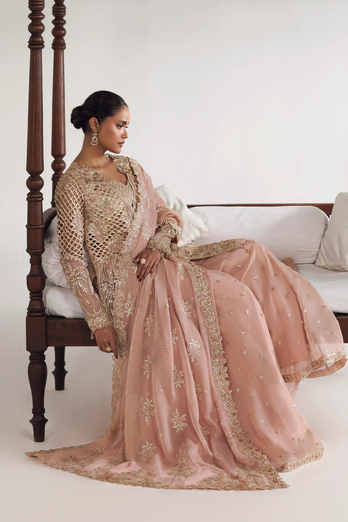 ORGANZA - AKBAR ASLAM - DASTAAN - LIVIA