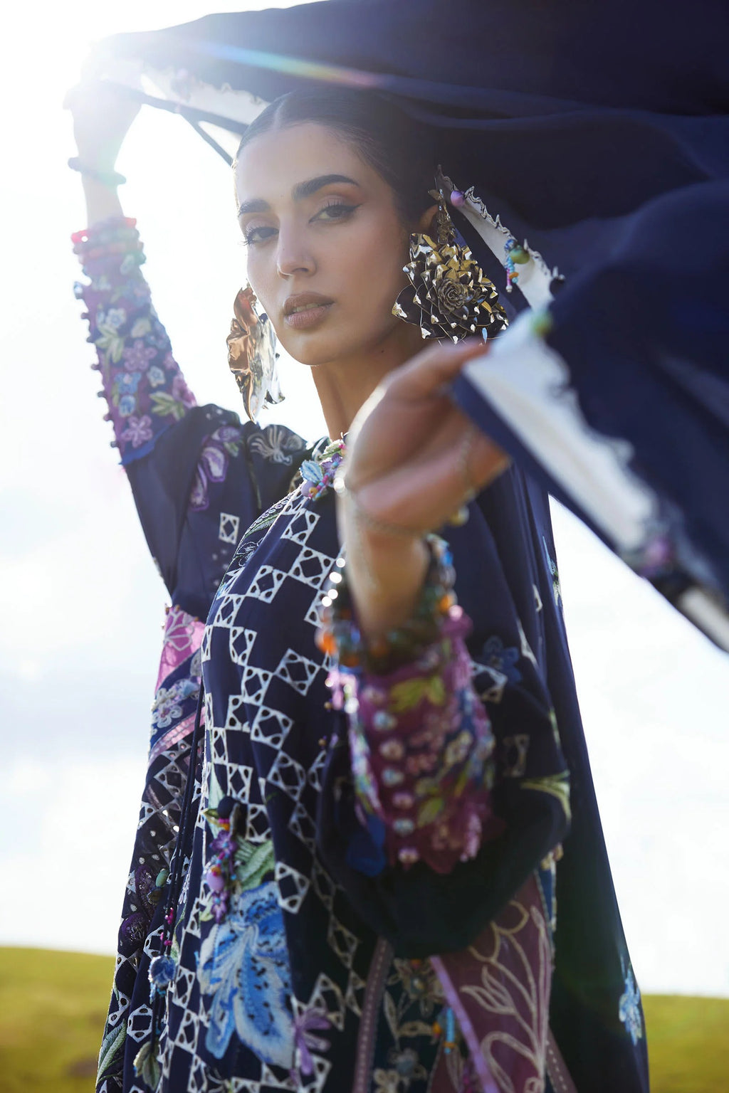 LAWN - ELAN - LAWN 26 - SONAMARG (EL26-09 B)