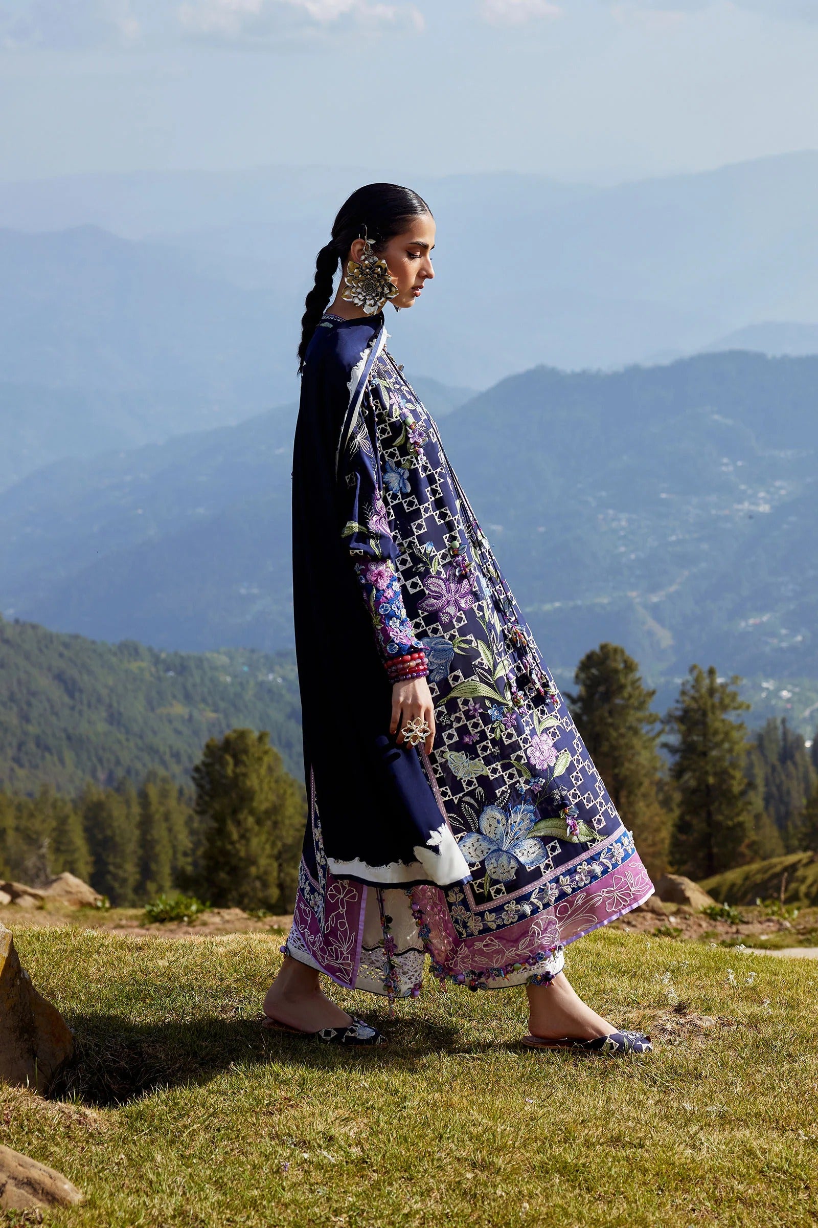 LAWN - ELAN - LAWN 26 - SONAMARG (EL26-09 B)