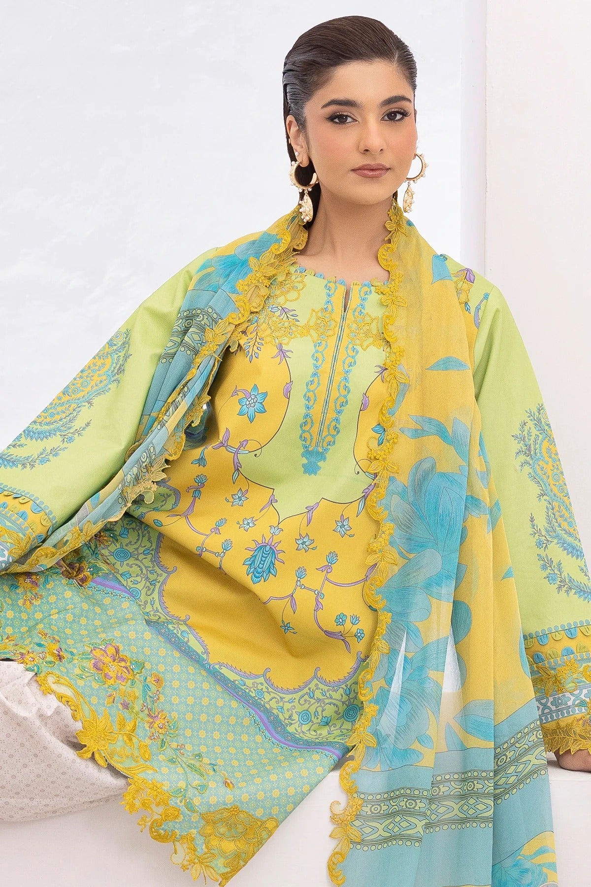 Lawn - Charizma - Embroidered 26 - CRB6-26