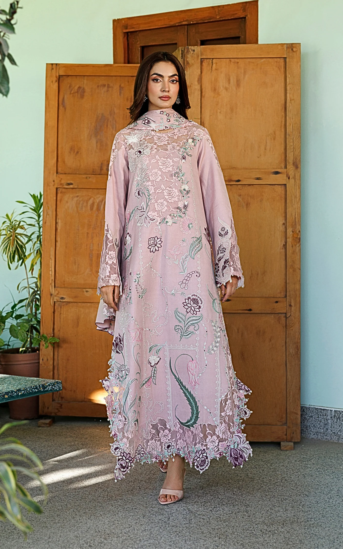 VELVET - ASIFA NABEEL - PLUSH - WINTER ROSE