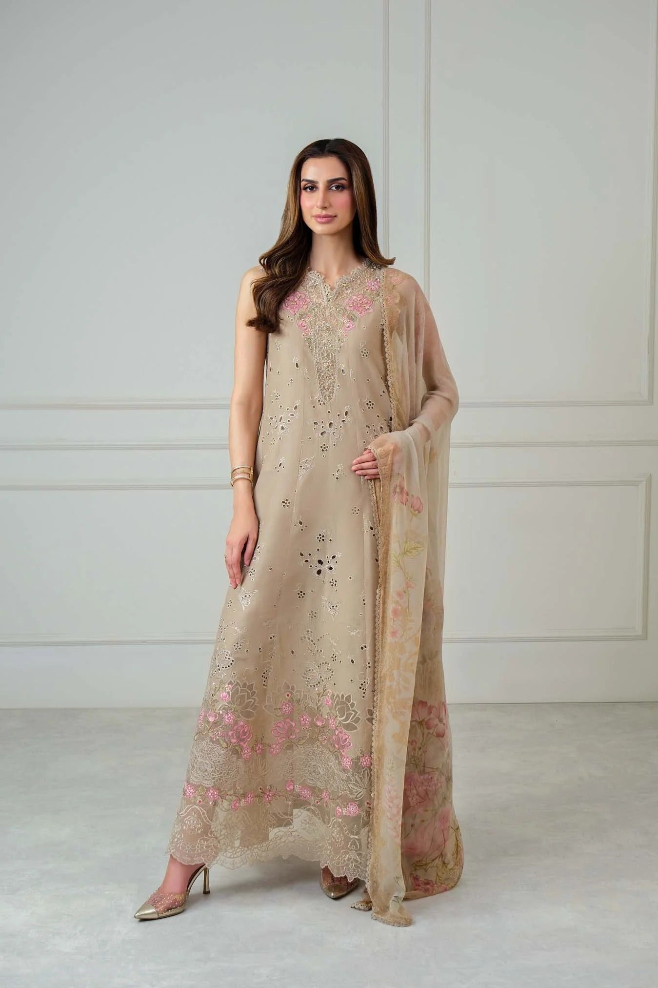 LAWN - NOOR BY SAADIA ASAD - SCHIFFLI - D9 - B - Velisse