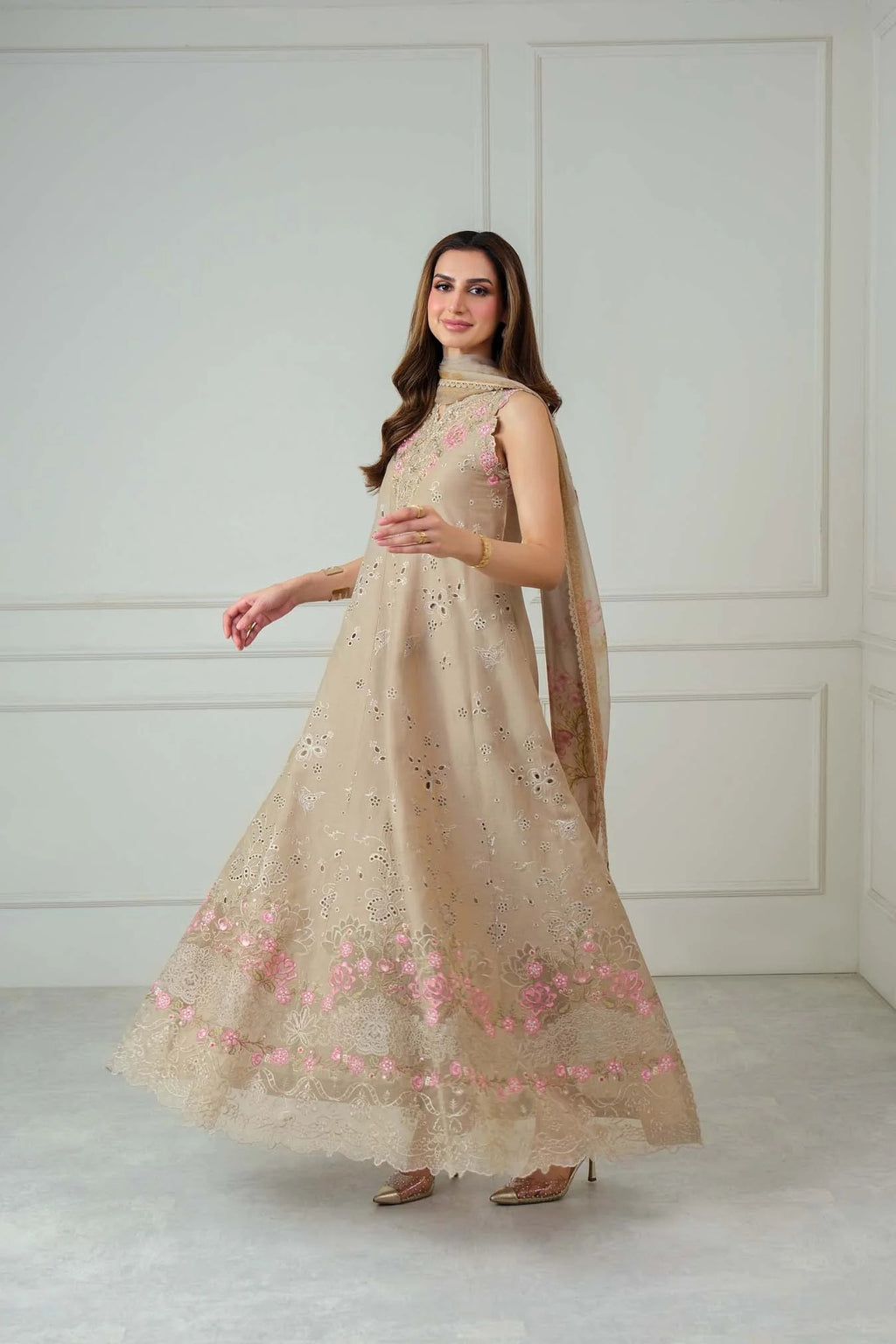 LAWN - NOOR BY SAADIA ASAD - SCHIFFLI - D9 - B - Velisse