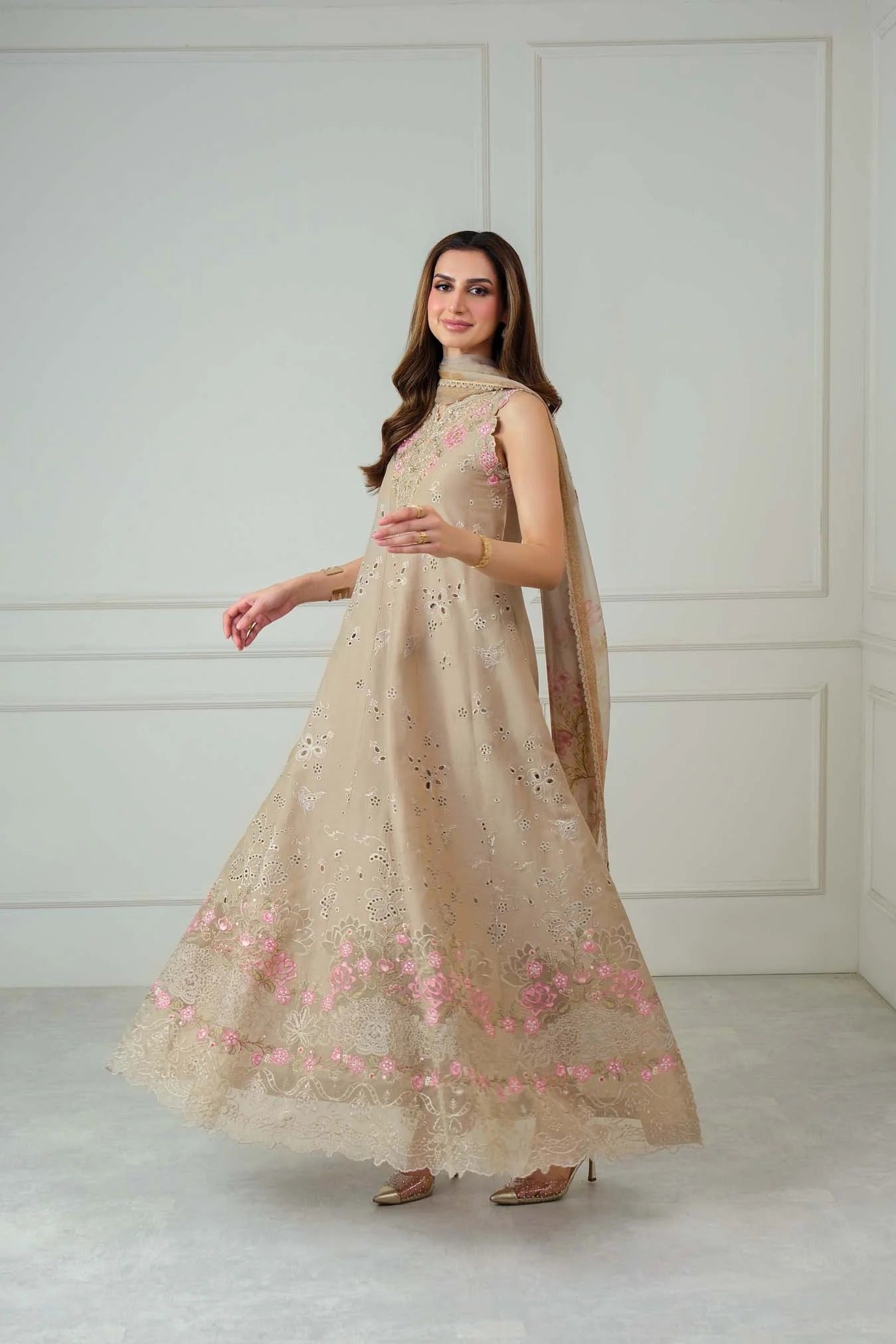 LAWN - NOOR BY SAADIA ASAD - SCHIFFLI - D9 - B - Velisse