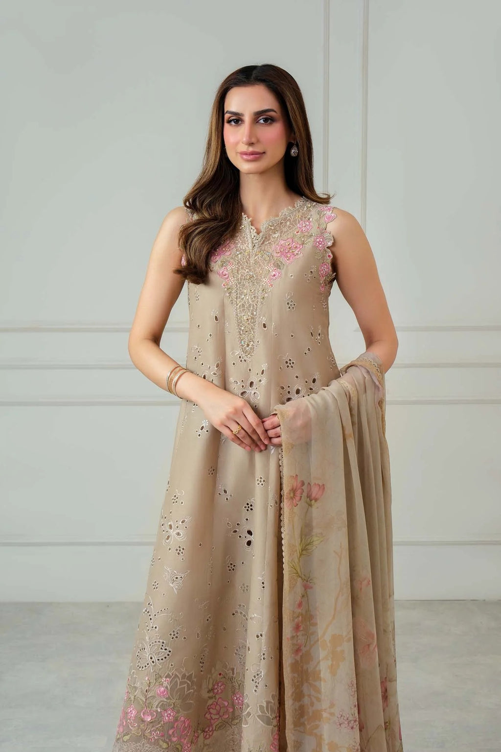 LAWN - NOOR BY SAADIA ASAD - SCHIFFLI - D9 - B - Velisse