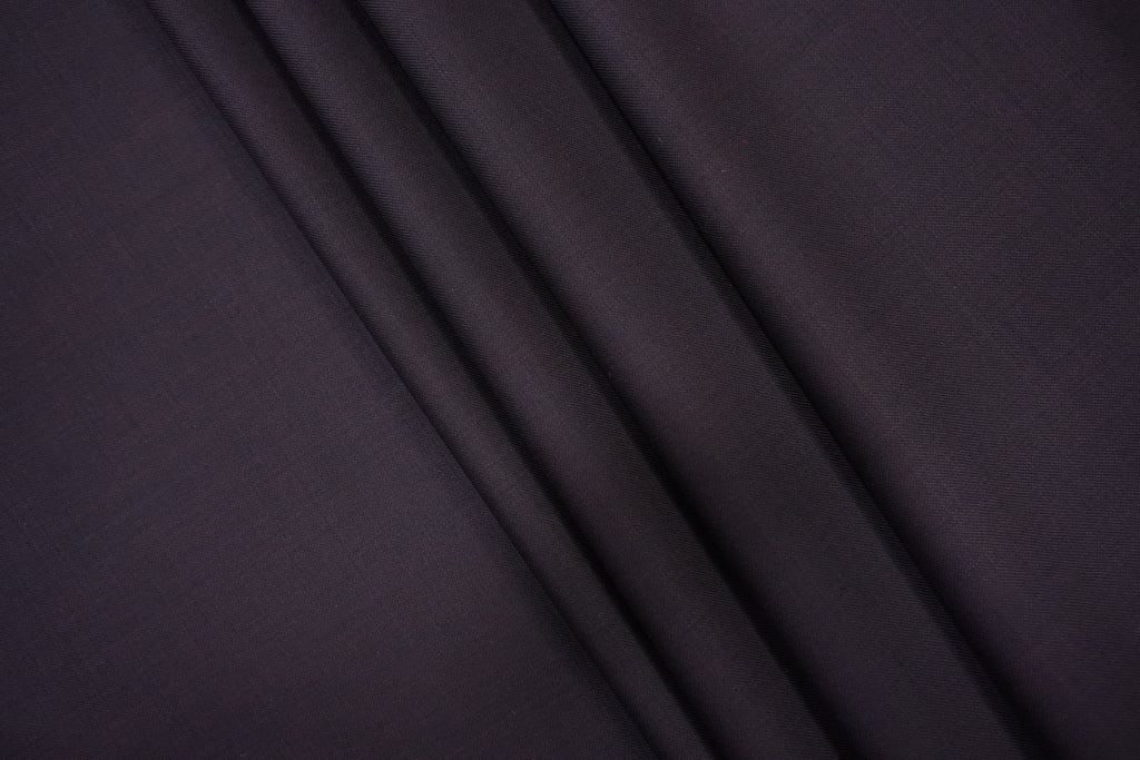 SIGNATURE MEN'S SUITING